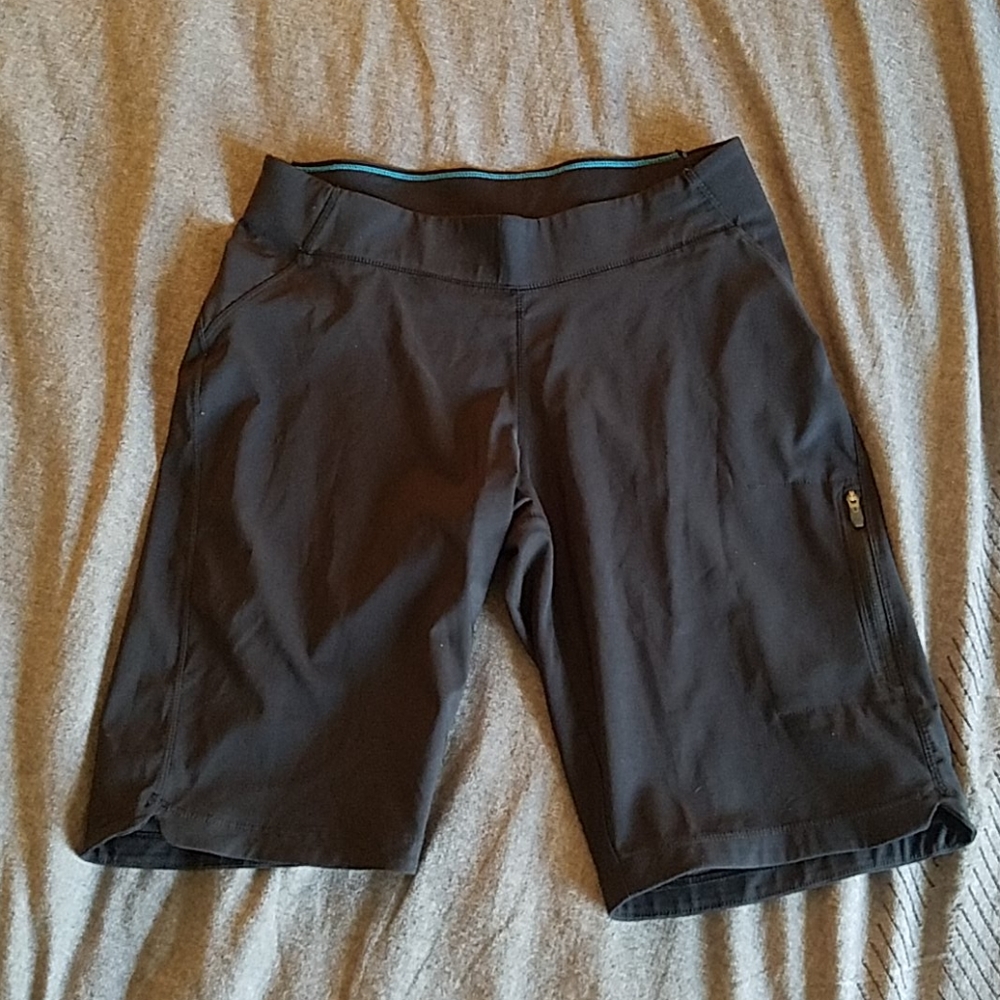 Columbia hiking shorts